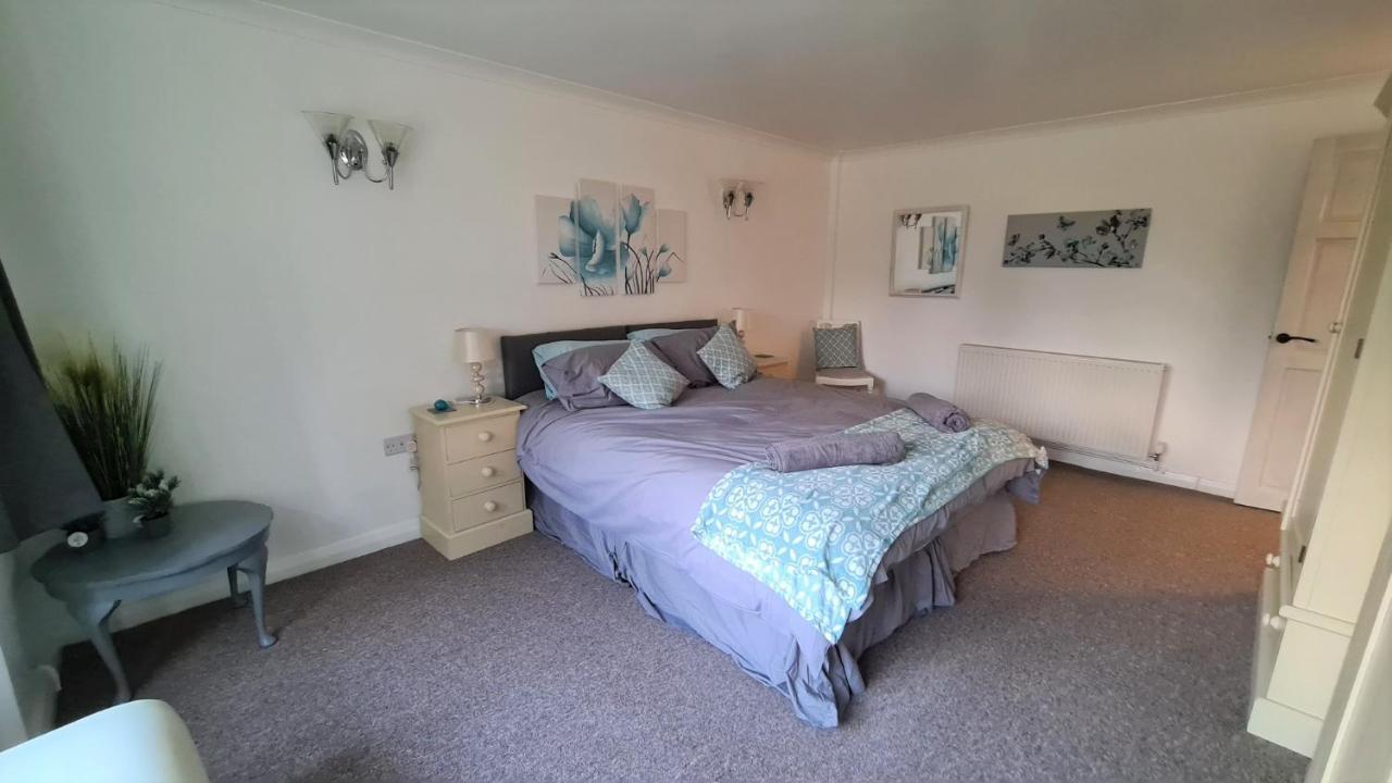 Вилла Westbury House Рочфорд Экстерьер фото